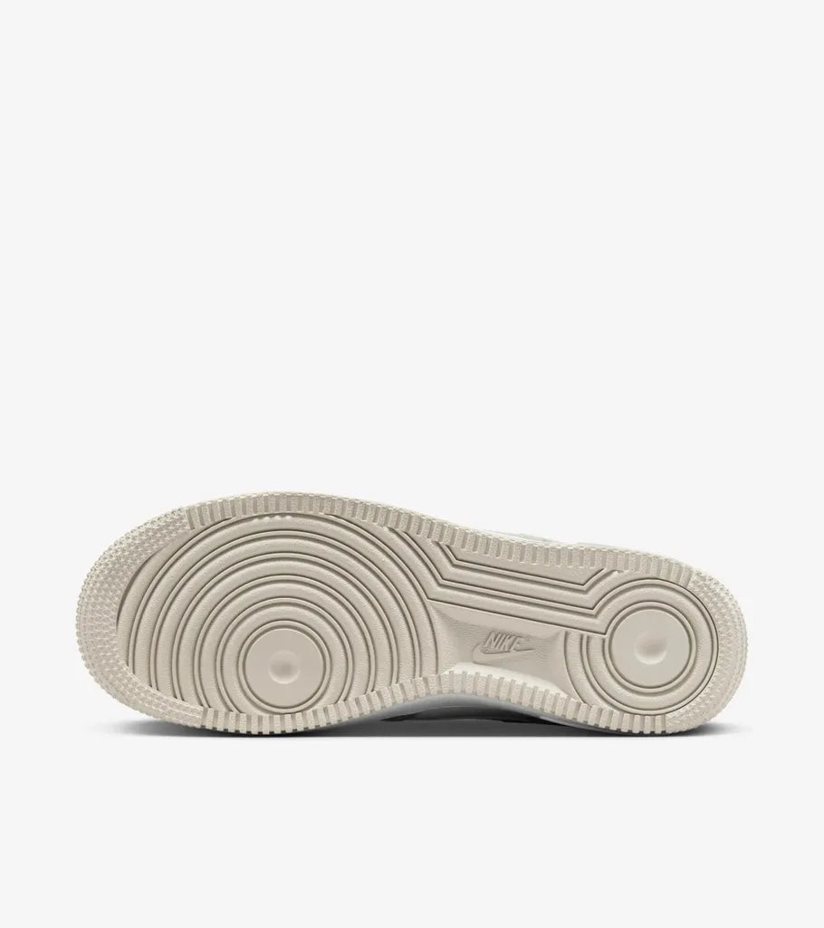 Nike Air Force 1 07 Premium Men's Shoes Nike